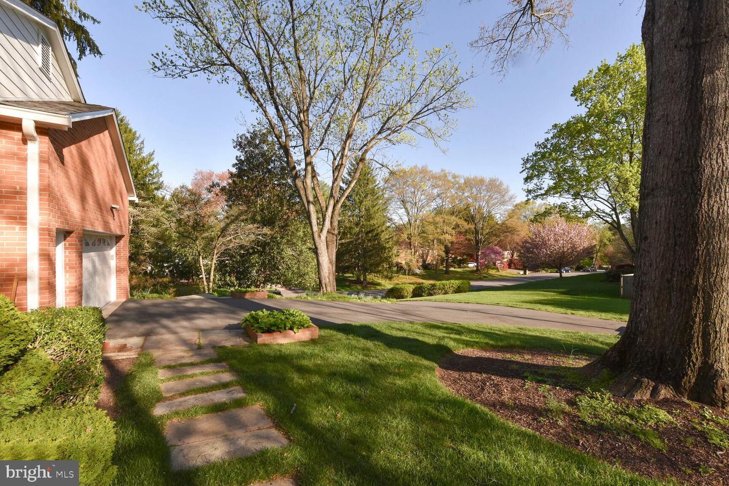 1517 TUBA CT, VIENNA, Virginia 22182, 5 Bedrooms Bedrooms, ,3 BathroomsBathrooms,Residential,For sale,1517 TUBA CT,VAFX2248050 MLS # VAFX2248050