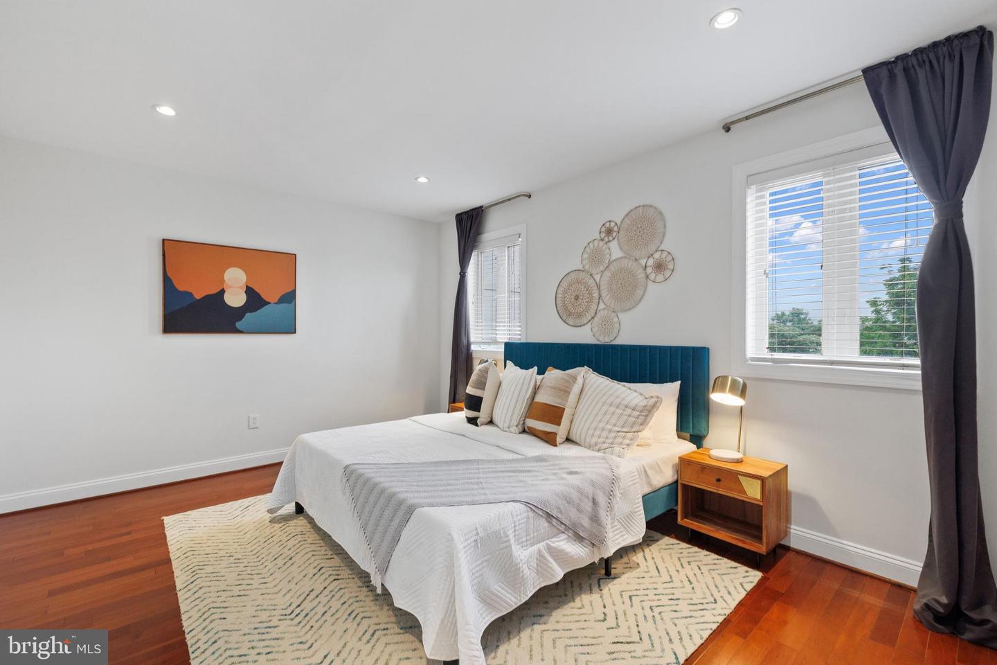 509 M ST NE #4, WASHINGTON, District Of Columbia 20002, 2 Bedrooms Bedrooms, ,2 BathroomsBathrooms,Residential,For sale,509 M ST NE #4,DCDC2206098 MLS # DCDC2206098