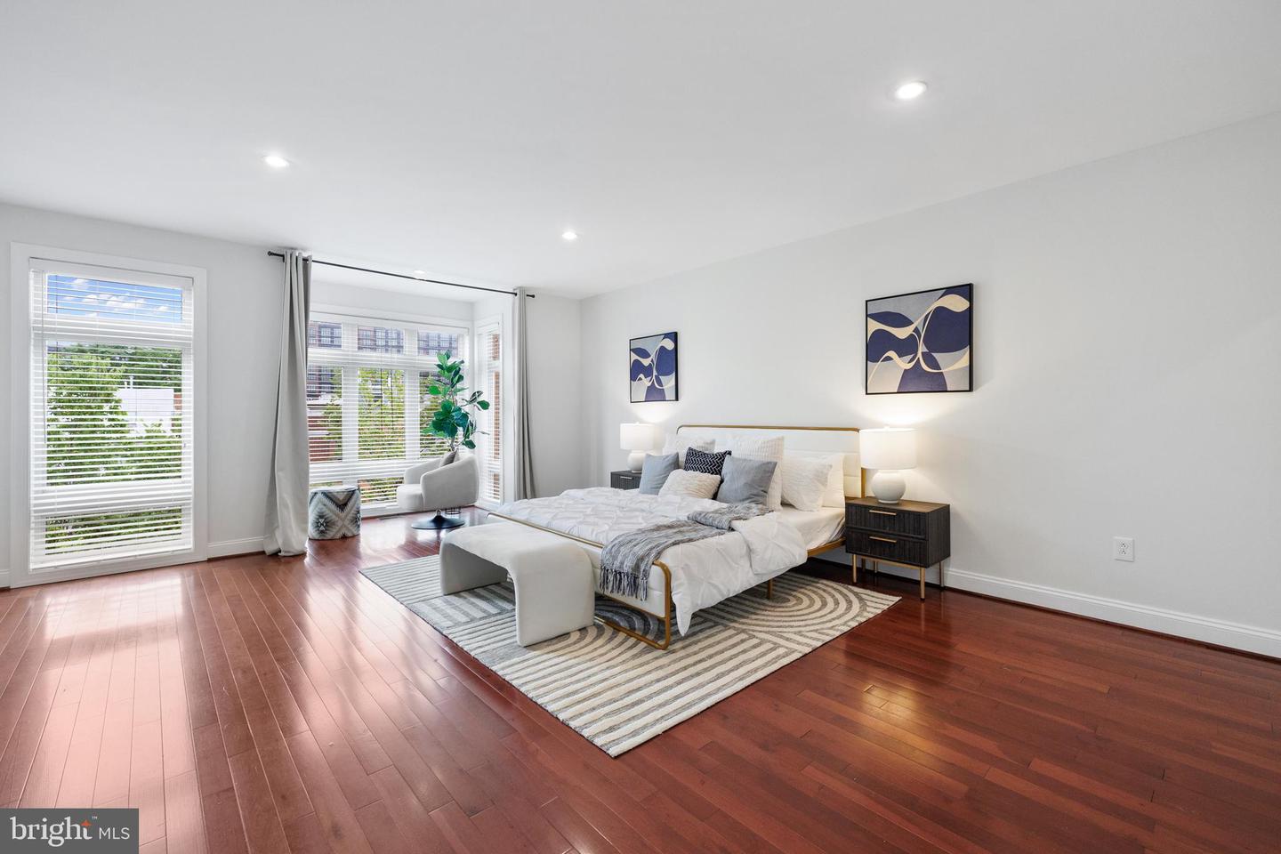 509 M ST NE #4, WASHINGTON, District Of Columbia 20002, 2 Bedrooms Bedrooms, ,2 BathroomsBathrooms,Residential,For sale,509 M ST NE #4,DCDC2206098 MLS # DCDC2206098