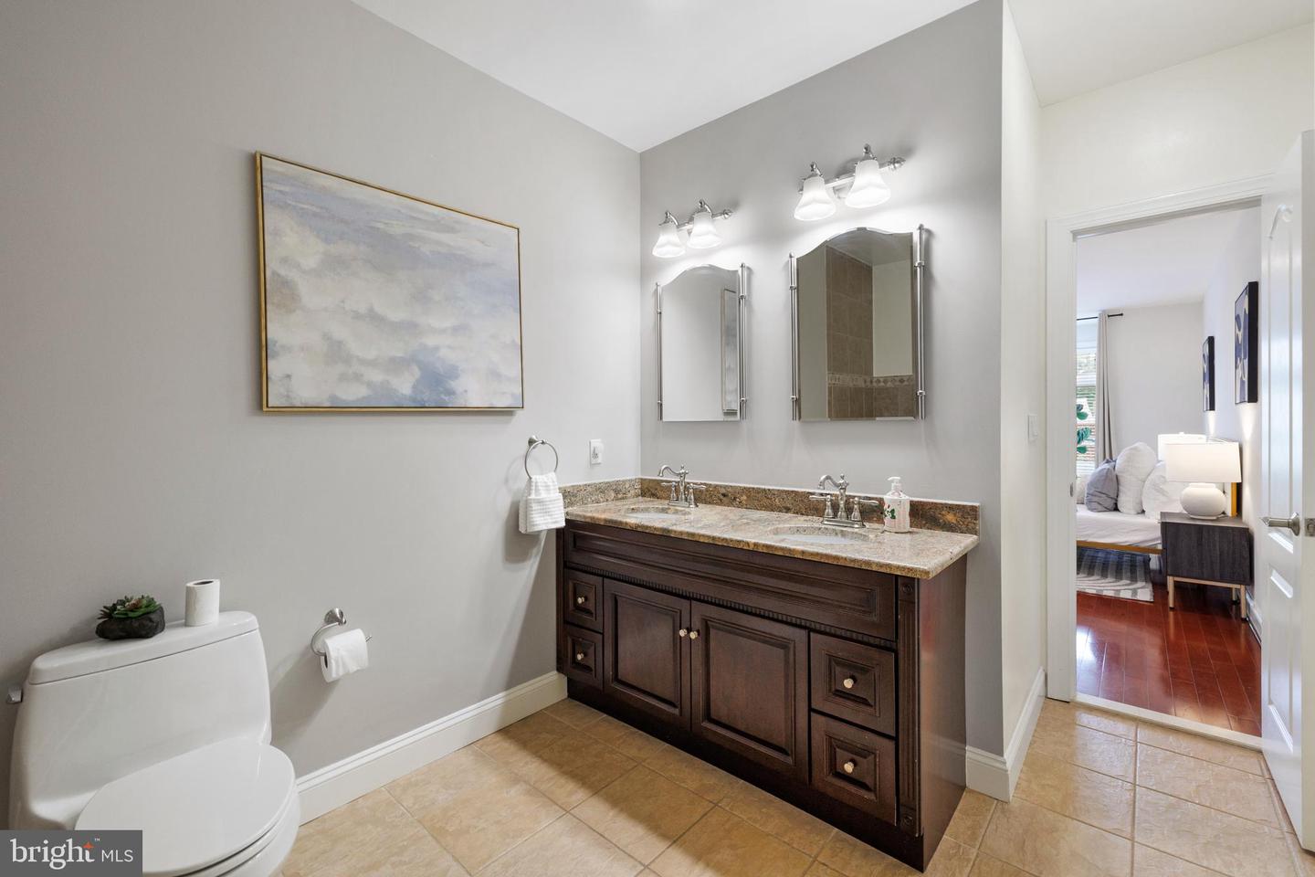 509 M ST NE #4, WASHINGTON, District Of Columbia 20002, 2 Bedrooms Bedrooms, ,2 BathroomsBathrooms,Residential,For sale,509 M ST NE #4,DCDC2206098 MLS # DCDC2206098