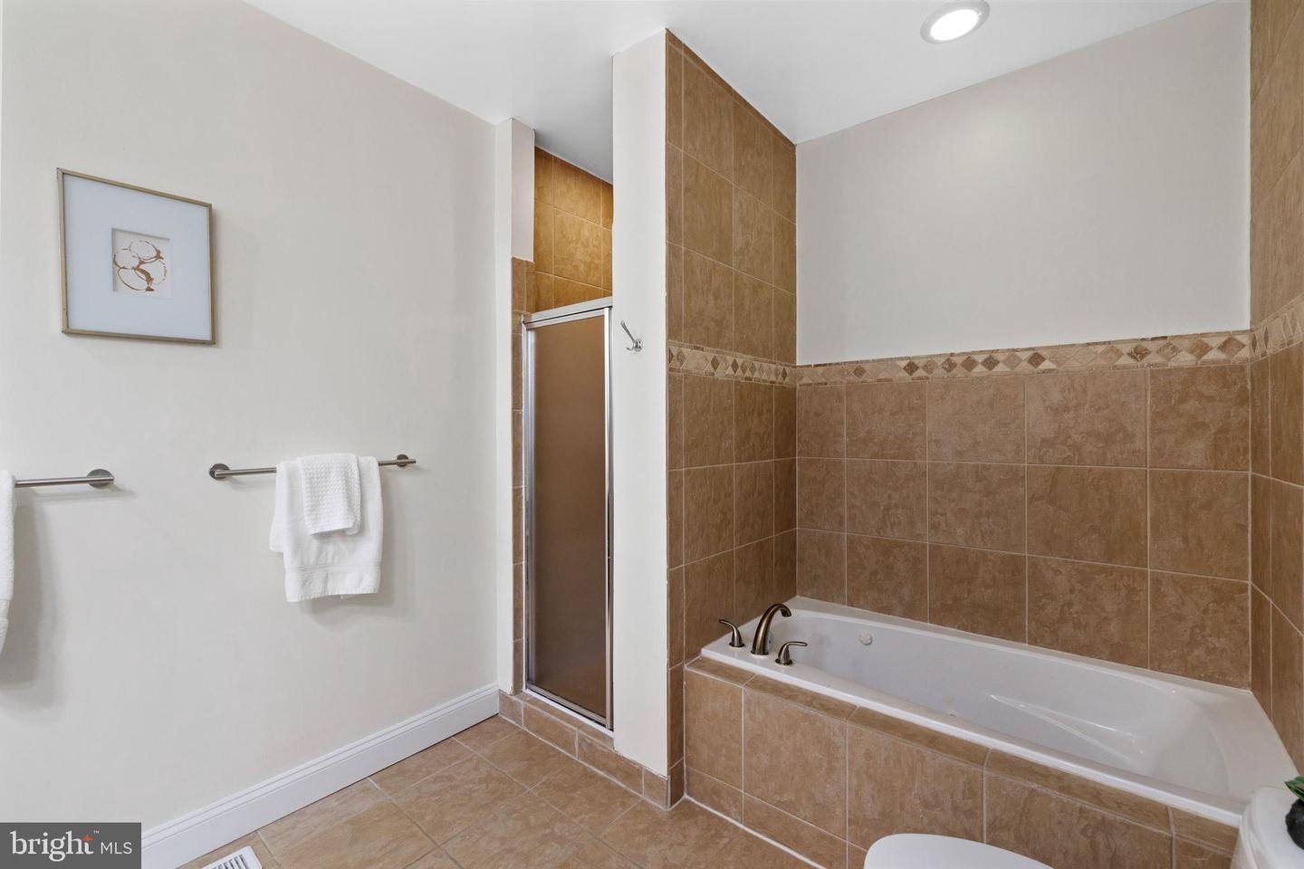 509 M ST NE #4, WASHINGTON, District Of Columbia 20002, 2 Bedrooms Bedrooms, ,2 BathroomsBathrooms,Residential,For sale,509 M ST NE #4,DCDC2206098 MLS # DCDC2206098