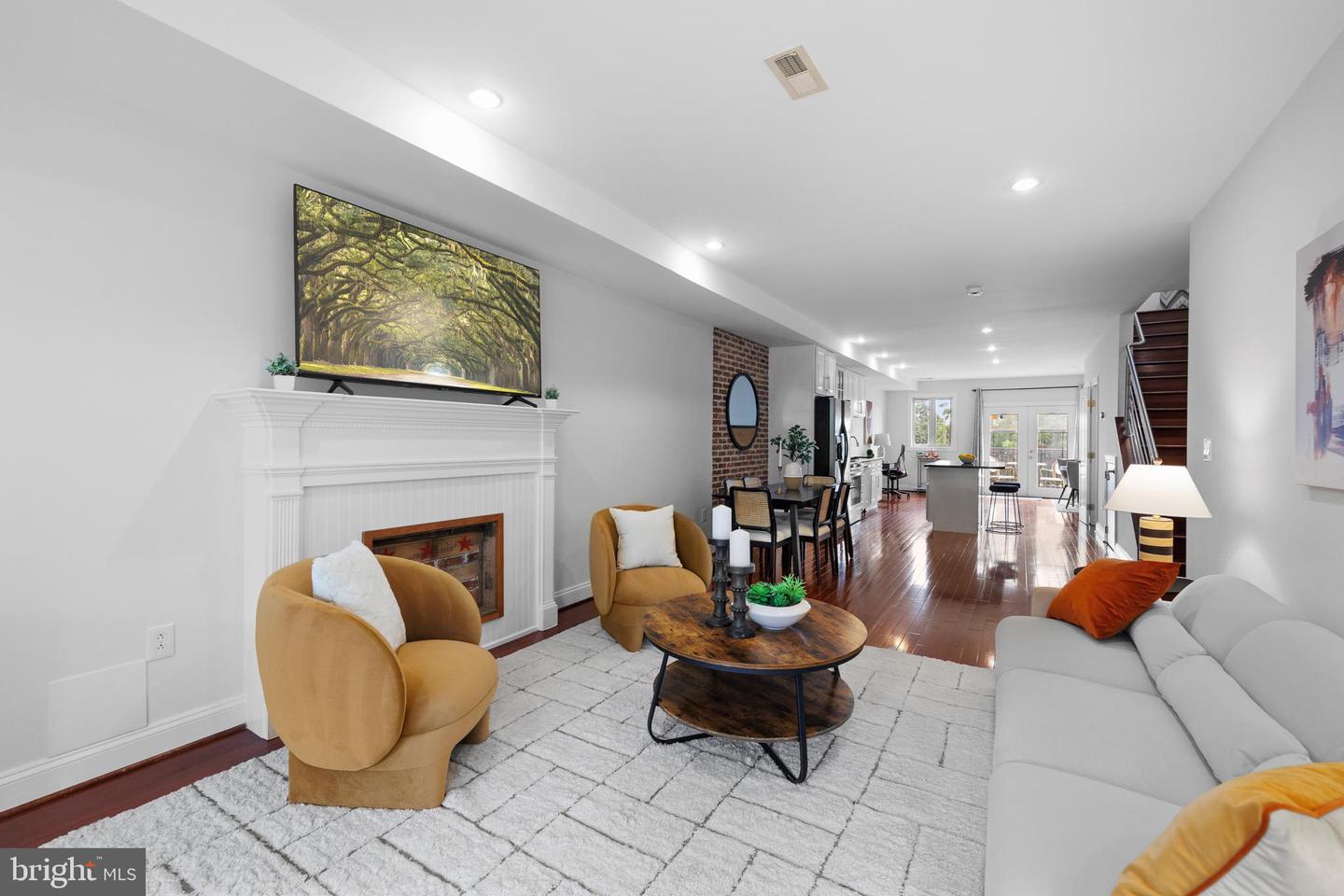 509 M ST NE #4, WASHINGTON, District Of Columbia 20002, 2 Bedrooms Bedrooms, ,2 BathroomsBathrooms,Residential,For sale,509 M ST NE #4,DCDC2206098 MLS # DCDC2206098
