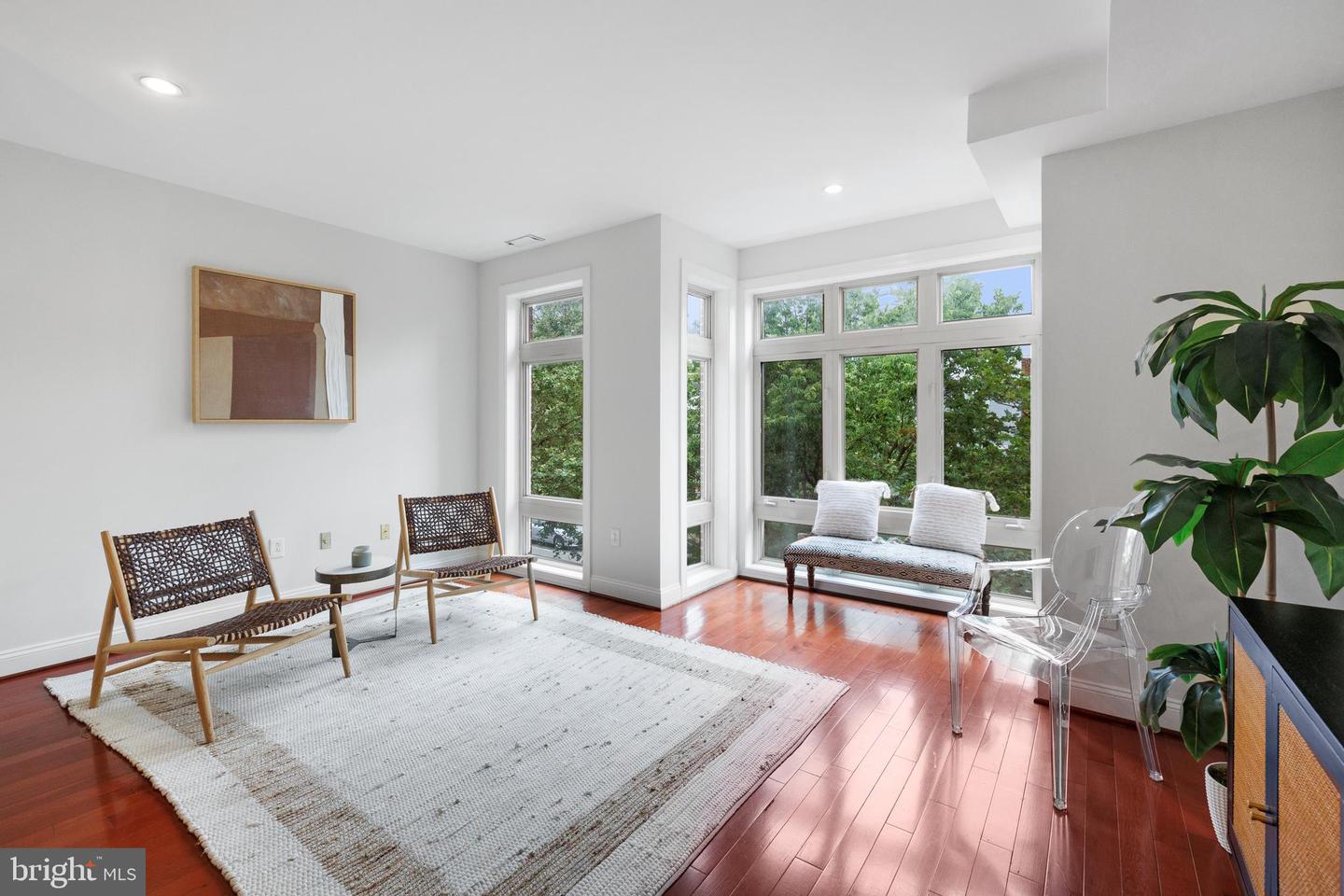 509 M ST NE #4, WASHINGTON, District Of Columbia 20002, 2 Bedrooms Bedrooms, ,2 BathroomsBathrooms,Residential,For sale,509 M ST NE #4,DCDC2206098 MLS # DCDC2206098