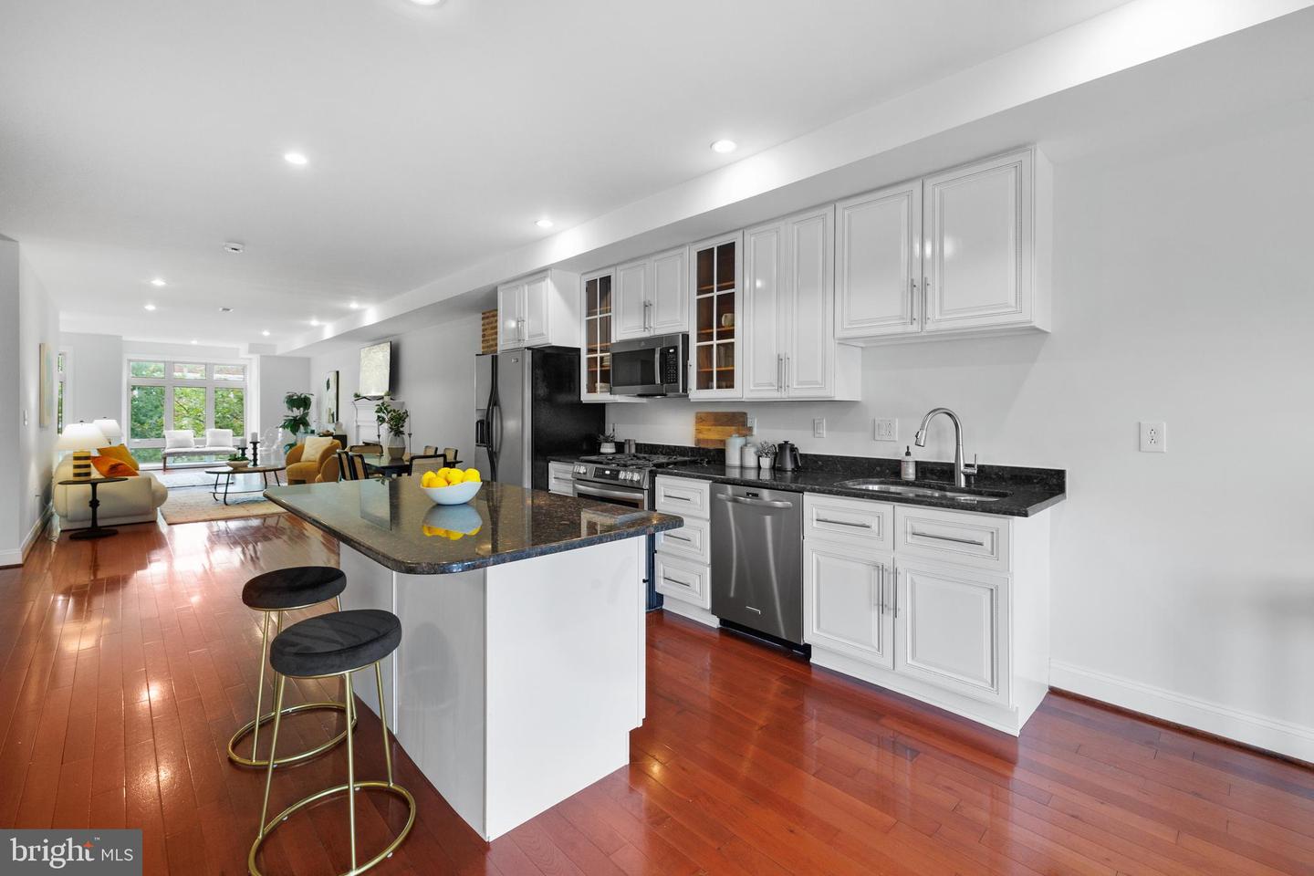 509 M ST NE #4, WASHINGTON, District Of Columbia 20002, 2 Bedrooms Bedrooms, ,2 BathroomsBathrooms,Residential,For sale,509 M ST NE #4,DCDC2206098 MLS # DCDC2206098