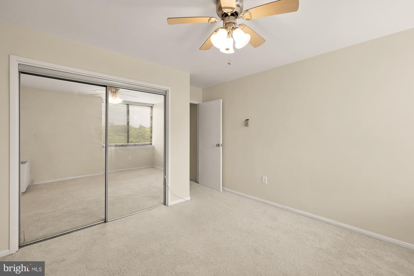 4390 LORCOM LN #503, ARLINGTON, Virginia 22207, 2 Bedrooms Bedrooms, ,1 BathroomBathrooms,Residential,For sale,4390 LORCOM LN #503,VAAR2059286 MLS # VAAR2059286