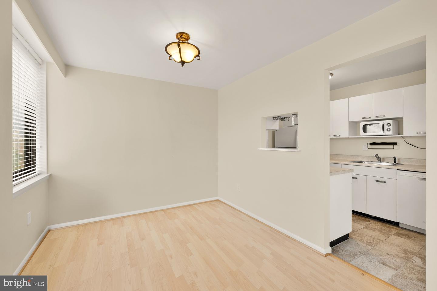 4390 LORCOM LN #503, ARLINGTON, Virginia 22207, 2 Bedrooms Bedrooms, ,1 BathroomBathrooms,Residential,For sale,4390 LORCOM LN #503,VAAR2059286 MLS # VAAR2059286