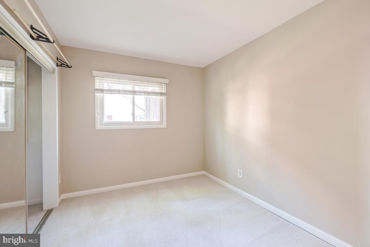 53 SKYHILL RD #204, ALEXANDRIA, Virginia 22314, 3 Bedrooms Bedrooms, ,2 BathroomsBathrooms,Residential,For sale,53 SKYHILL RD #204,VAAX2046568 MLS # VAAX2046568