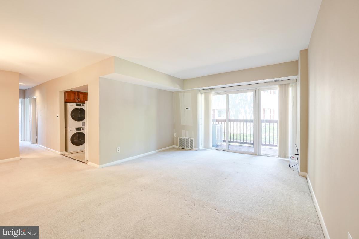 53 SKYHILL RD #204, ALEXANDRIA, Virginia 22314, 3 Bedrooms Bedrooms, ,2 BathroomsBathrooms,Residential,For sale,53 SKYHILL RD #204,VAAX2046568 MLS # VAAX2046568