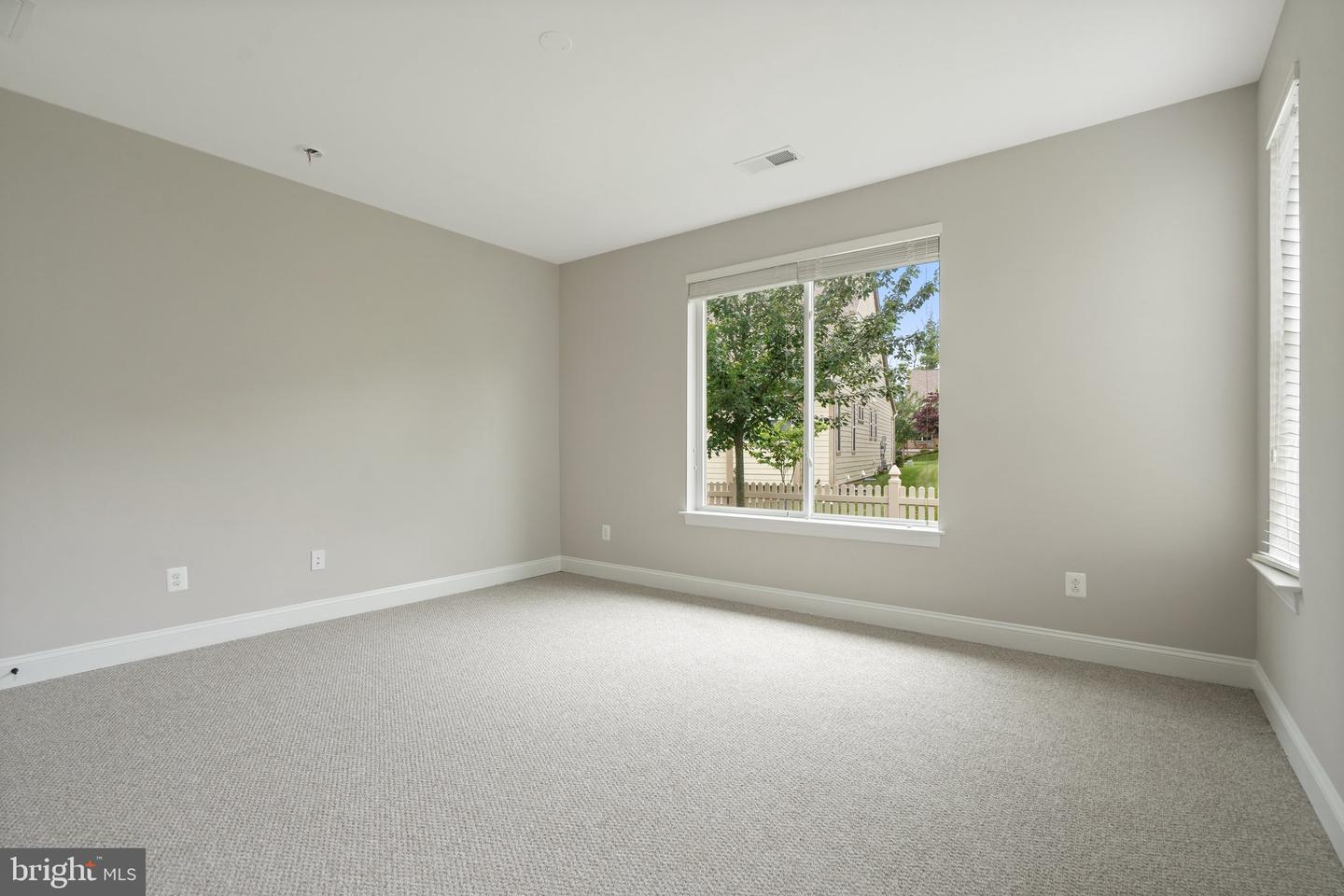 116 GROSBEAK CT, LAKE FREDERICK, Virginia 22630, 2 Bedrooms Bedrooms, ,2 BathroomsBathrooms,Residential,For sale,116 GROSBEAK CT,VAFV2034964 MLS # VAFV2034964