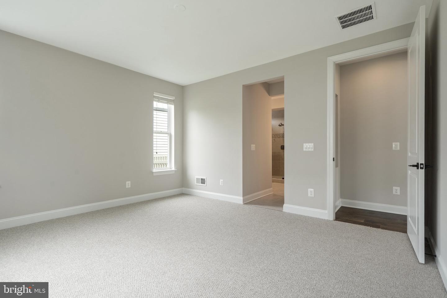 116 GROSBEAK CT, LAKE FREDERICK, Virginia 22630, 2 Bedrooms Bedrooms, ,2 BathroomsBathrooms,Residential,For sale,116 GROSBEAK CT,VAFV2034964 MLS # VAFV2034964