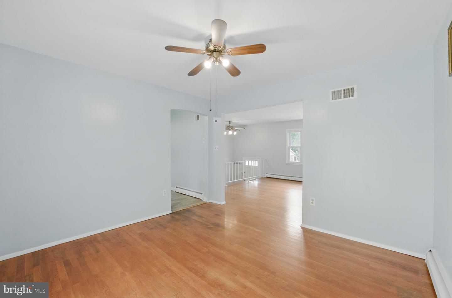 13626 KINGSMAN RD, WOODBRIDGE, Virginia 22193, 4 Bedrooms Bedrooms, ,2 BathroomsBathrooms,Residential,For sale,13626 KINGSMAN RD,VAPW2097268 MLS # VAPW2097268