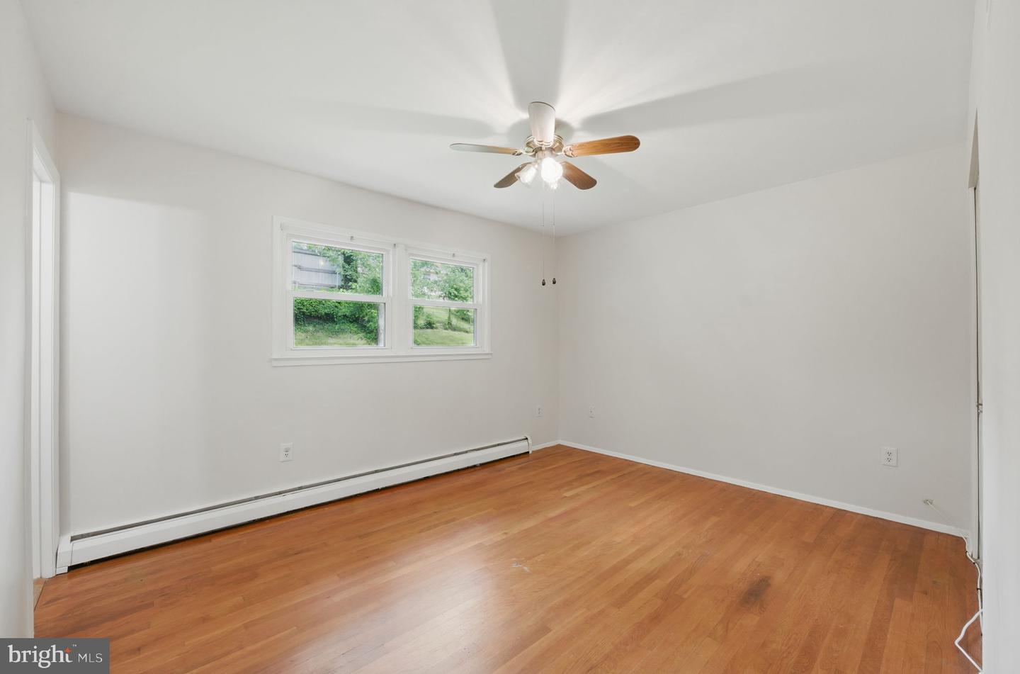 13626 KINGSMAN RD, WOODBRIDGE, Virginia 22193, 4 Bedrooms Bedrooms, ,2 BathroomsBathrooms,Residential,For sale,13626 KINGSMAN RD,VAPW2097268 MLS # VAPW2097268