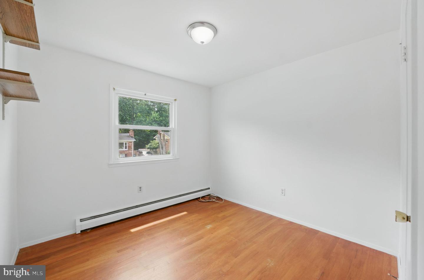13626 KINGSMAN RD, WOODBRIDGE, Virginia 22193, 4 Bedrooms Bedrooms, ,2 BathroomsBathrooms,Residential,For sale,13626 KINGSMAN RD,VAPW2097268 MLS # VAPW2097268