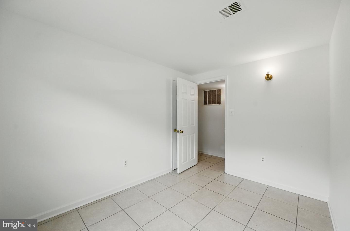 13626 KINGSMAN RD, WOODBRIDGE, Virginia 22193, 4 Bedrooms Bedrooms, ,2 BathroomsBathrooms,Residential,For sale,13626 KINGSMAN RD,VAPW2097268 MLS # VAPW2097268