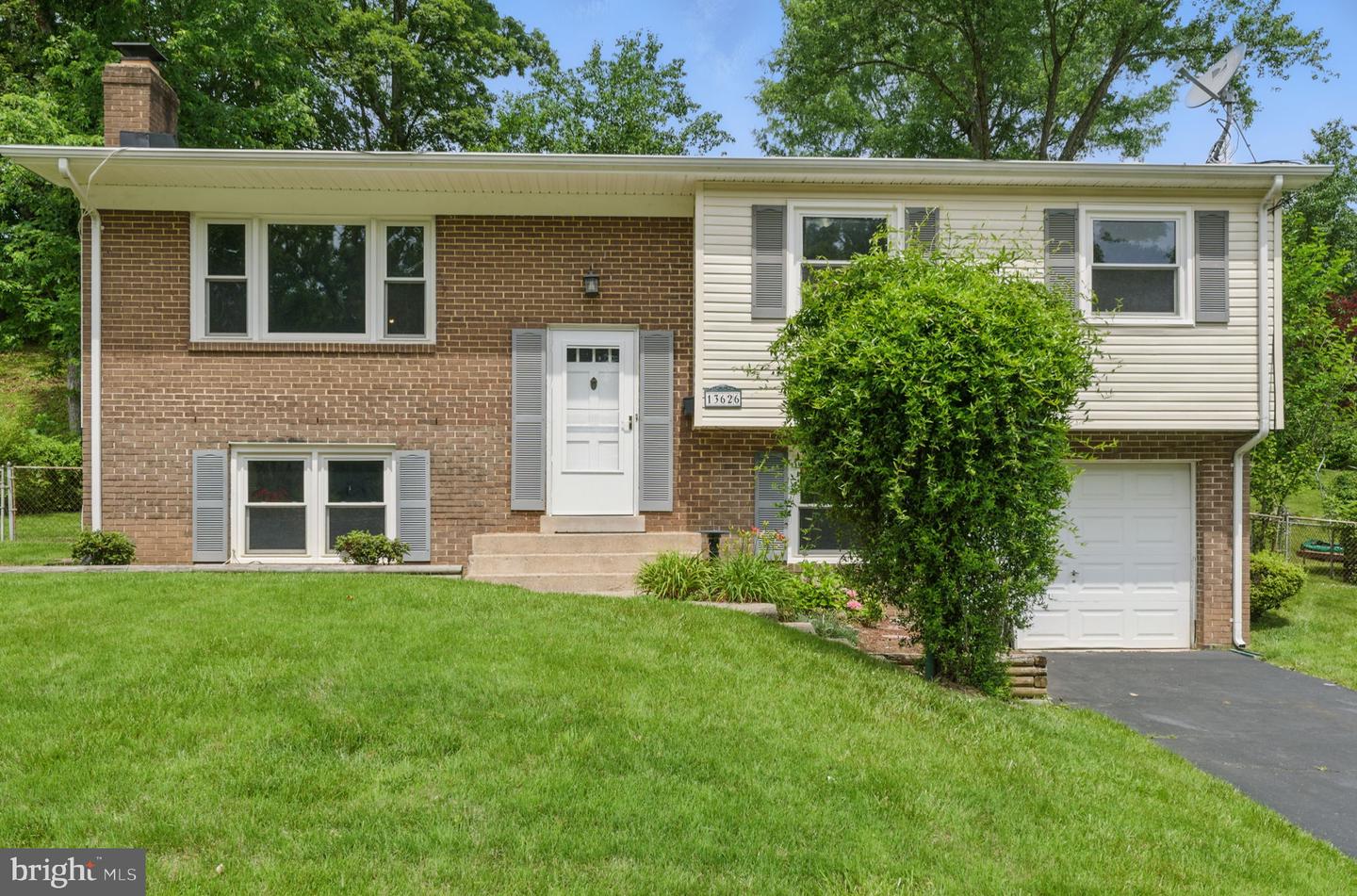 13626 KINGSMAN RD, WOODBRIDGE, Virginia 22193, 4 Bedrooms Bedrooms, ,2 BathroomsBathrooms,Residential,For sale,13626 KINGSMAN RD,VAPW2097268 MLS # VAPW2097268