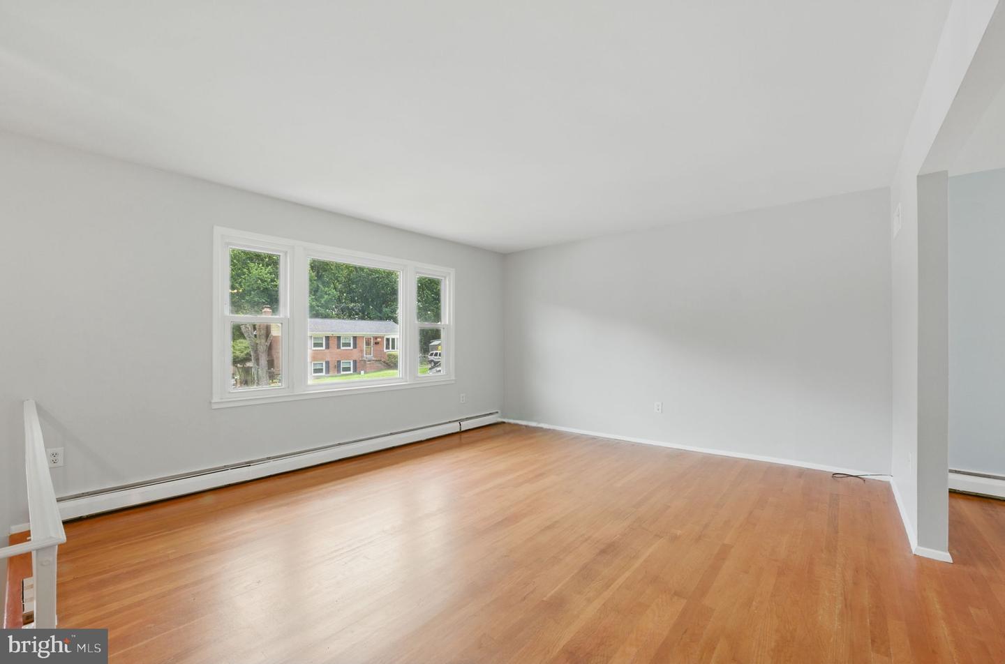 13626 KINGSMAN RD, WOODBRIDGE, Virginia 22193, 4 Bedrooms Bedrooms, ,2 BathroomsBathrooms,Residential,For sale,13626 KINGSMAN RD,VAPW2097268 MLS # VAPW2097268