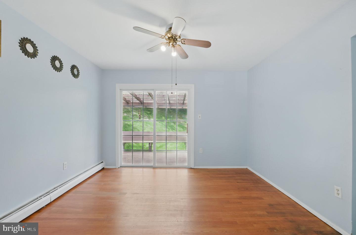 13626 KINGSMAN RD, WOODBRIDGE, Virginia 22193, 4 Bedrooms Bedrooms, ,2 BathroomsBathrooms,Residential,For sale,13626 KINGSMAN RD,VAPW2097268 MLS # VAPW2097268