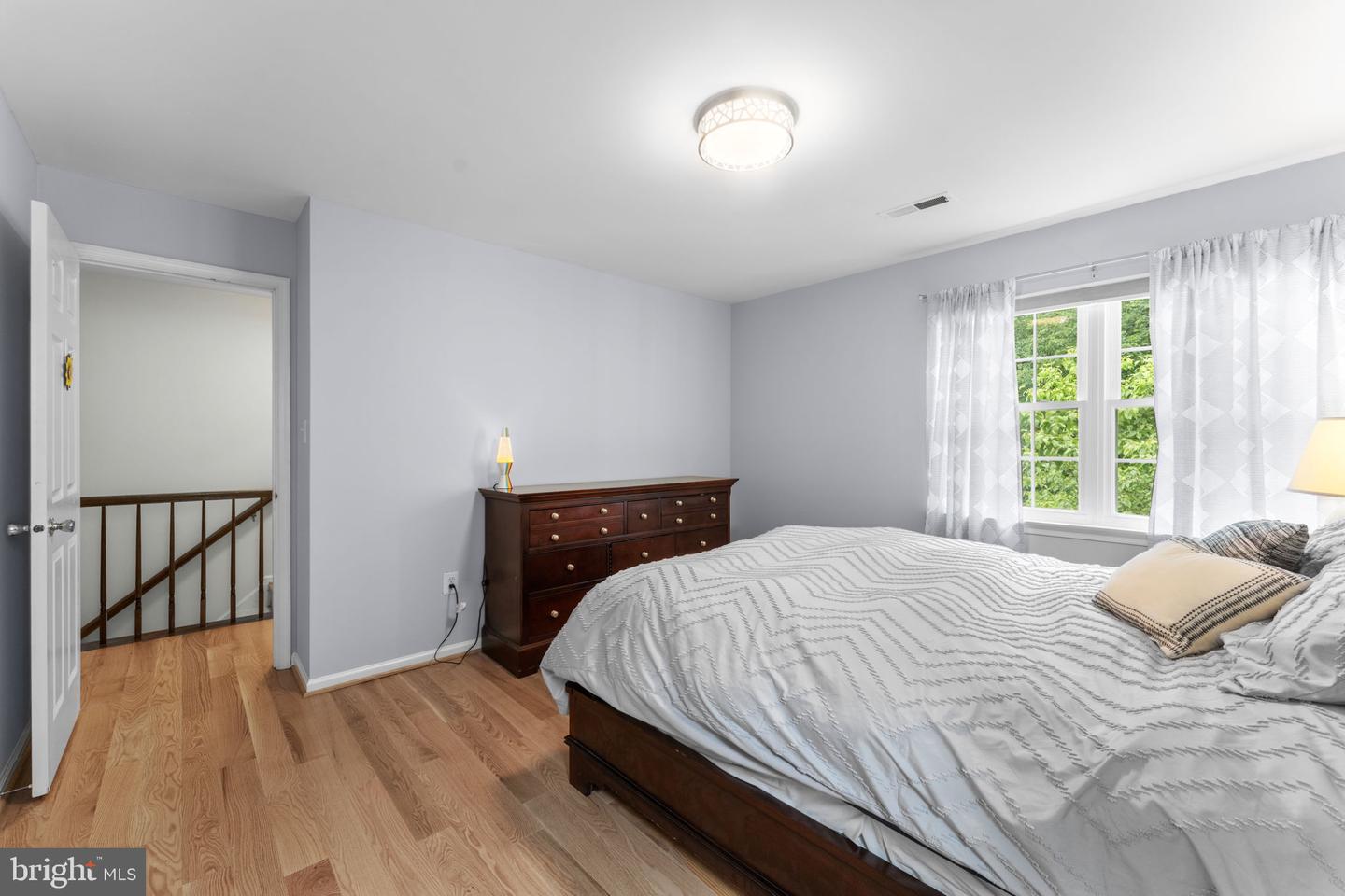 10034 PARK WOODS LN, BURKE, Virginia 22015, 4 Bedrooms Bedrooms, ,2 BathroomsBathrooms,Residential,For sale,10034 PARK WOODS LN,VAFX2247784 MLS # VAFX2247784