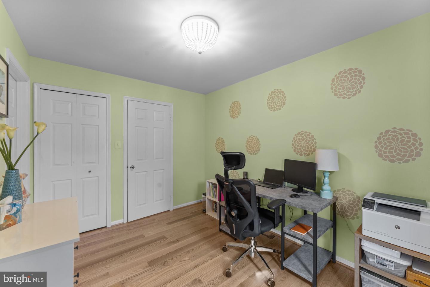 10034 PARK WOODS LN, BURKE, Virginia 22015, 4 Bedrooms Bedrooms, ,2 BathroomsBathrooms,Residential,For sale,10034 PARK WOODS LN,VAFX2247784 MLS # VAFX2247784