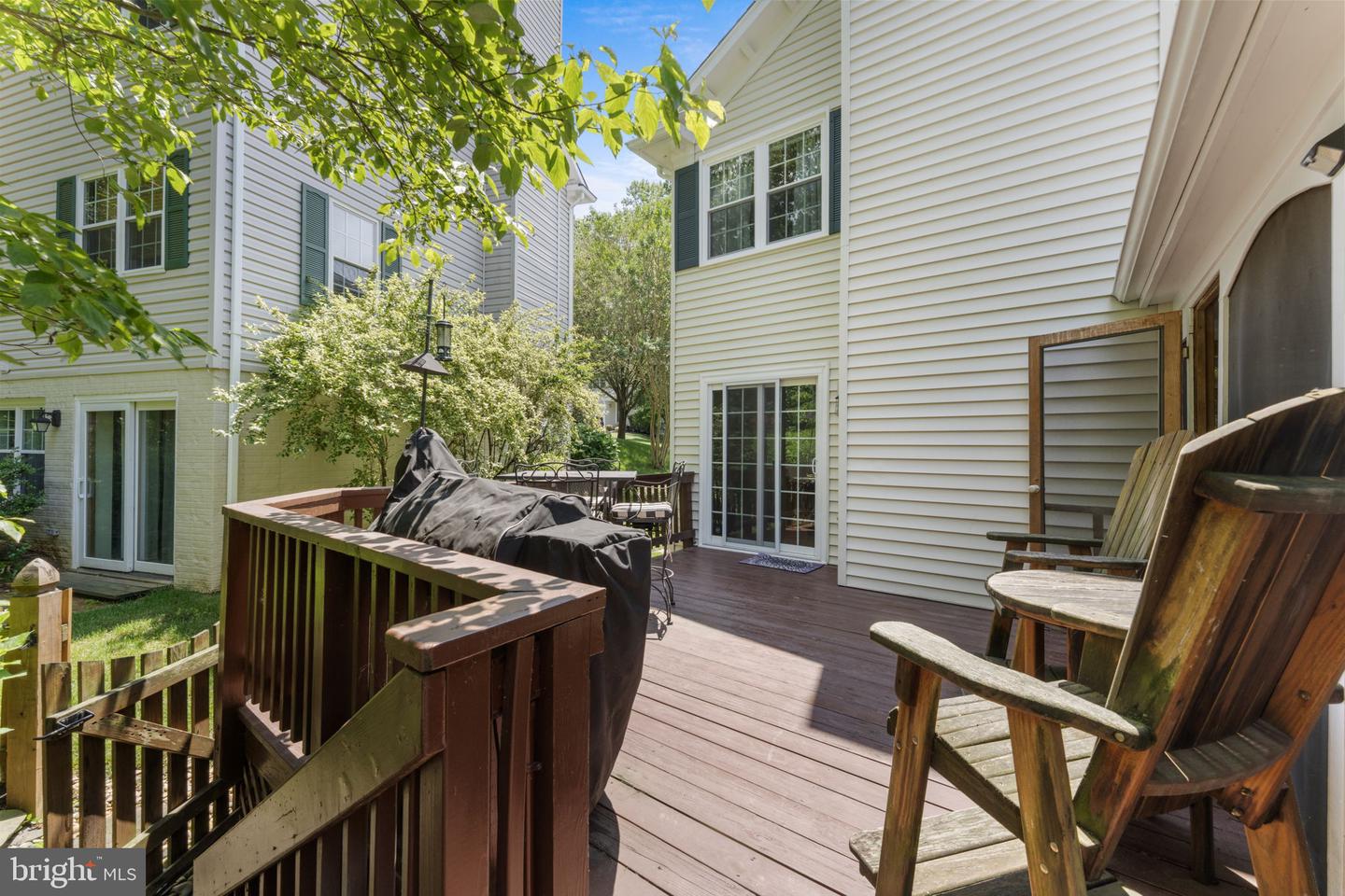 10034 PARK WOODS LN, BURKE, Virginia 22015, 4 Bedrooms Bedrooms, ,2 BathroomsBathrooms,Residential,For sale,10034 PARK WOODS LN,VAFX2247784 MLS # VAFX2247784