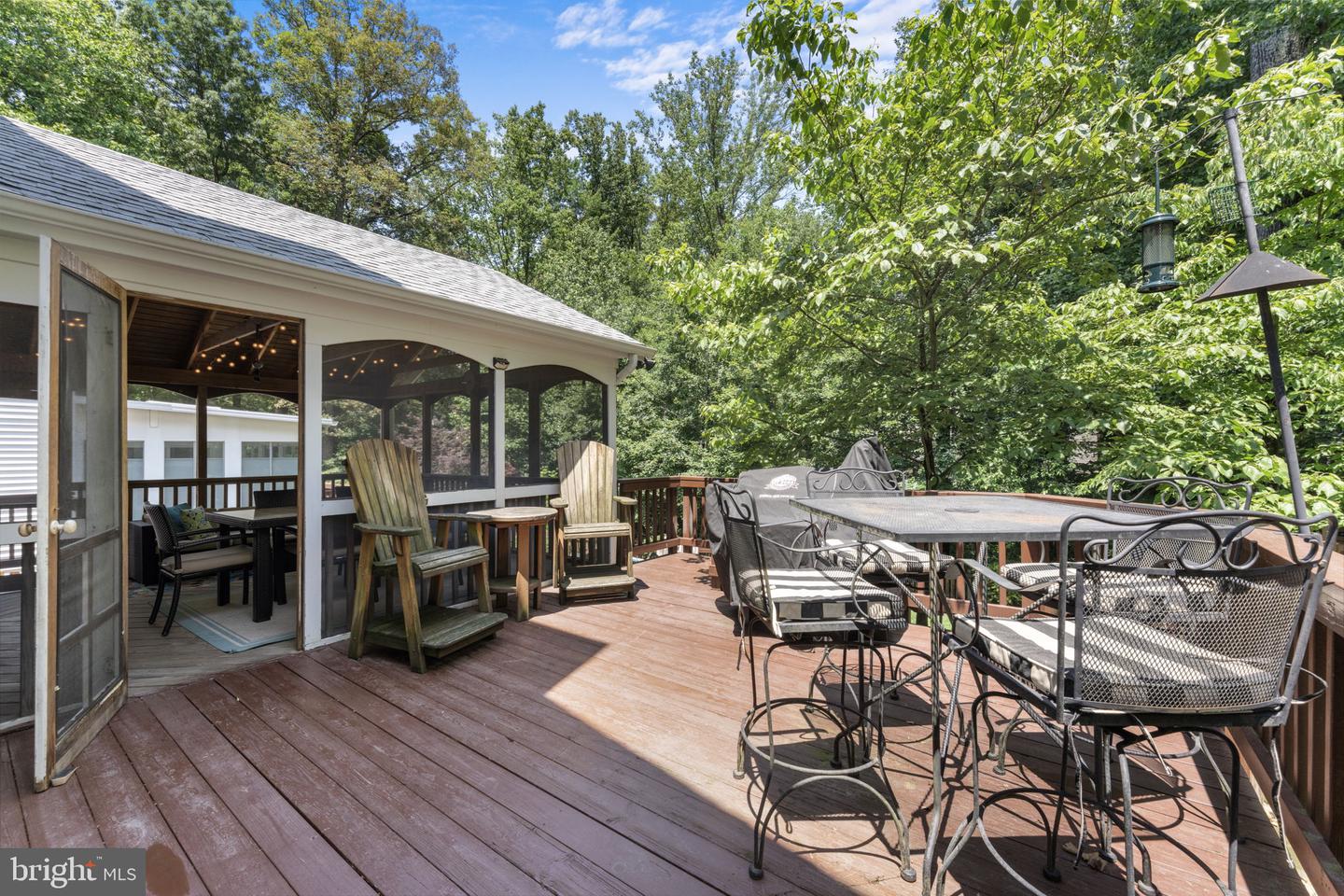 10034 PARK WOODS LN, BURKE, Virginia 22015, 4 Bedrooms Bedrooms, ,2 BathroomsBathrooms,Residential,For sale,10034 PARK WOODS LN,VAFX2247784 MLS # VAFX2247784