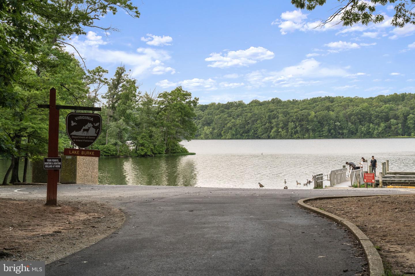 10034 PARK WOODS LN, BURKE, Virginia 22015, 4 Bedrooms Bedrooms, ,2 BathroomsBathrooms,Residential,For sale,10034 PARK WOODS LN,VAFX2247784 MLS # VAFX2247784