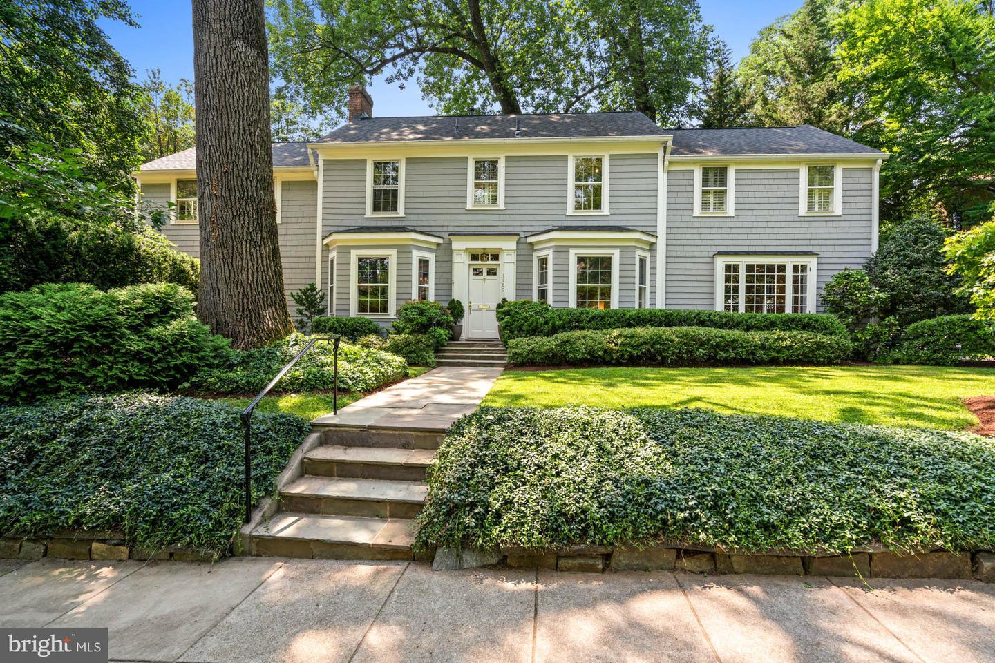 3100 44TH ST NW, WASHINGTON, District Of Columbia 20016, 5 Bedrooms Bedrooms, ,4 BathroomsBathrooms,Residential,For sale,3100 44TH ST NW,DCDC2206056 MLS # DCDC2206056