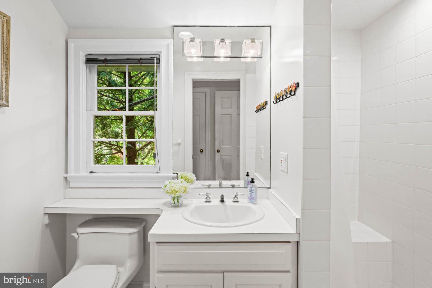 3100 44TH ST NW, WASHINGTON, District Of Columbia 20016, 5 Bedrooms Bedrooms, ,4 BathroomsBathrooms,Residential,For sale,3100 44TH ST NW,DCDC2206056 MLS # DCDC2206056