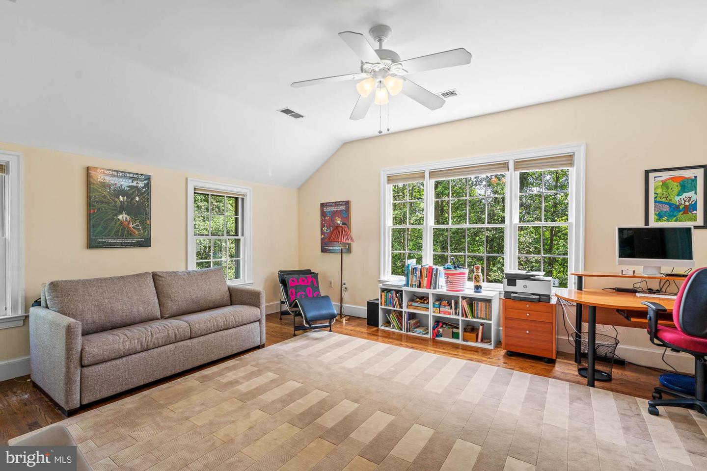 3100 44TH ST NW, WASHINGTON, District Of Columbia 20016, 5 Bedrooms Bedrooms, ,4 BathroomsBathrooms,Residential,For sale,3100 44TH ST NW,DCDC2206056 MLS # DCDC2206056