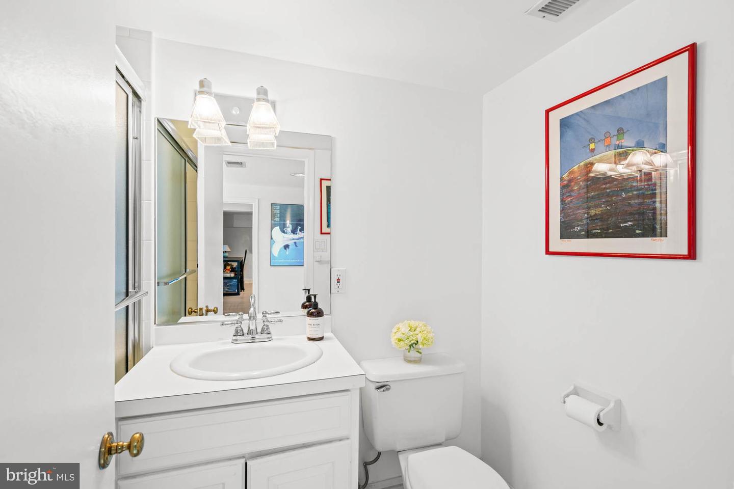 3100 44TH ST NW, WASHINGTON, District Of Columbia 20016, 5 Bedrooms Bedrooms, ,4 BathroomsBathrooms,Residential,For sale,3100 44TH ST NW,DCDC2206056 MLS # DCDC2206056