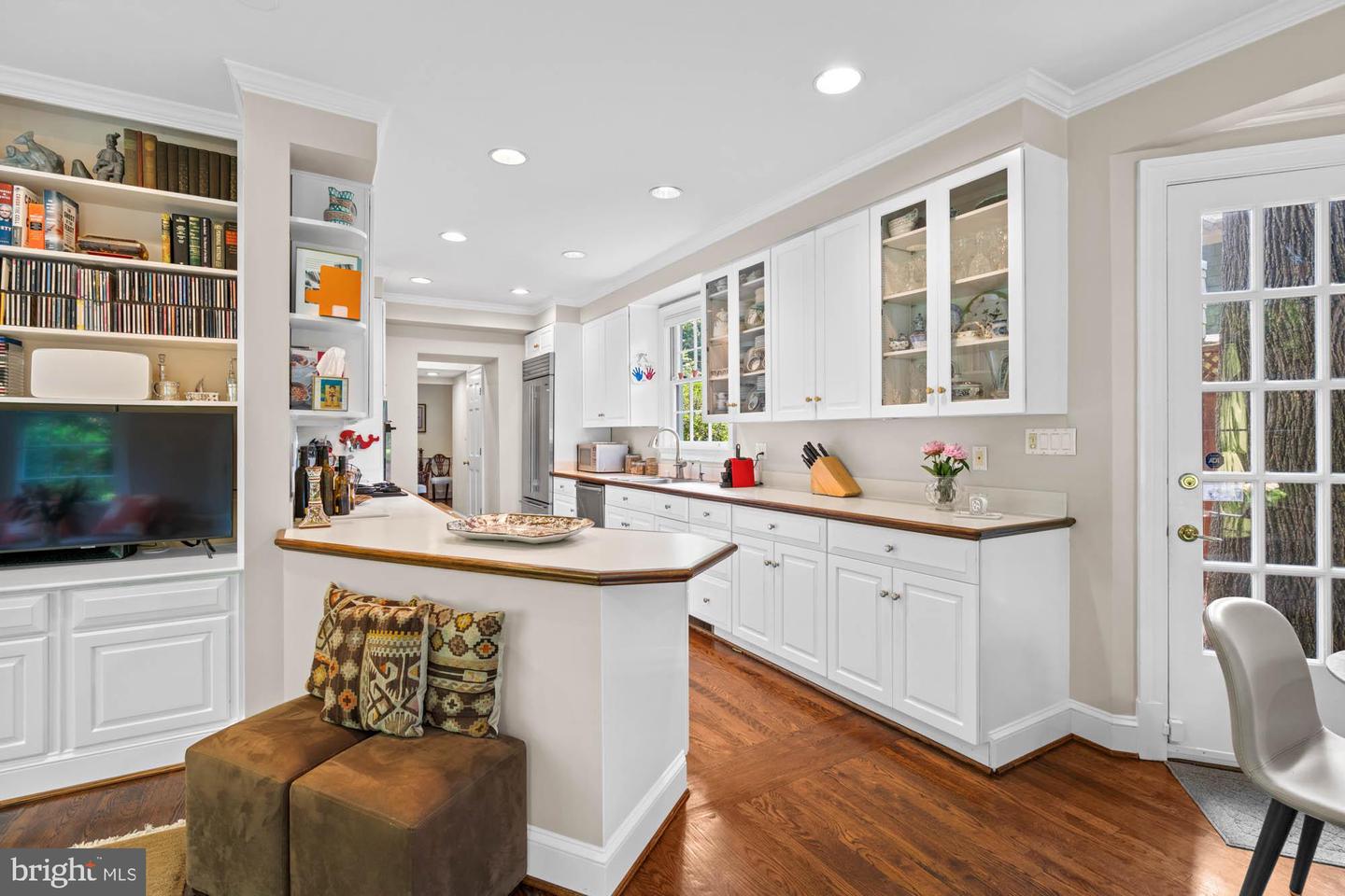 3100 44TH ST NW, WASHINGTON, District Of Columbia 20016, 5 Bedrooms Bedrooms, ,4 BathroomsBathrooms,Residential,For sale,3100 44TH ST NW,DCDC2206056 MLS # DCDC2206056