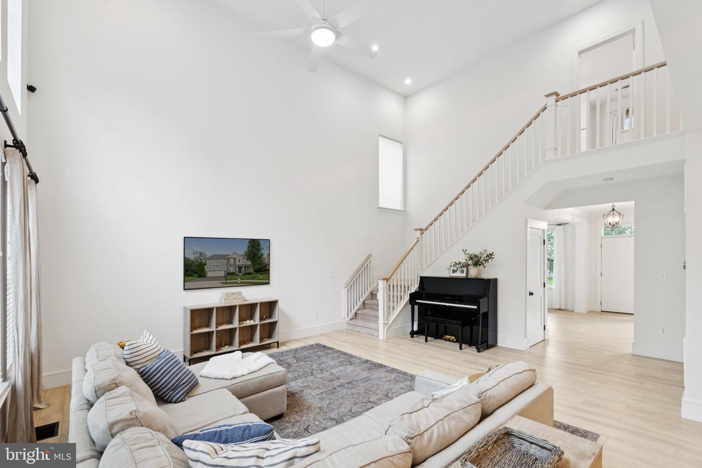 13831 BARRYMORE CT, GAINESVILLE, Virginia 20155, 4 Bedrooms Bedrooms, ,4 BathroomsBathrooms,Residential,For sale,13831 BARRYMORE CT,VAPW2097182 MLS # VAPW2097182