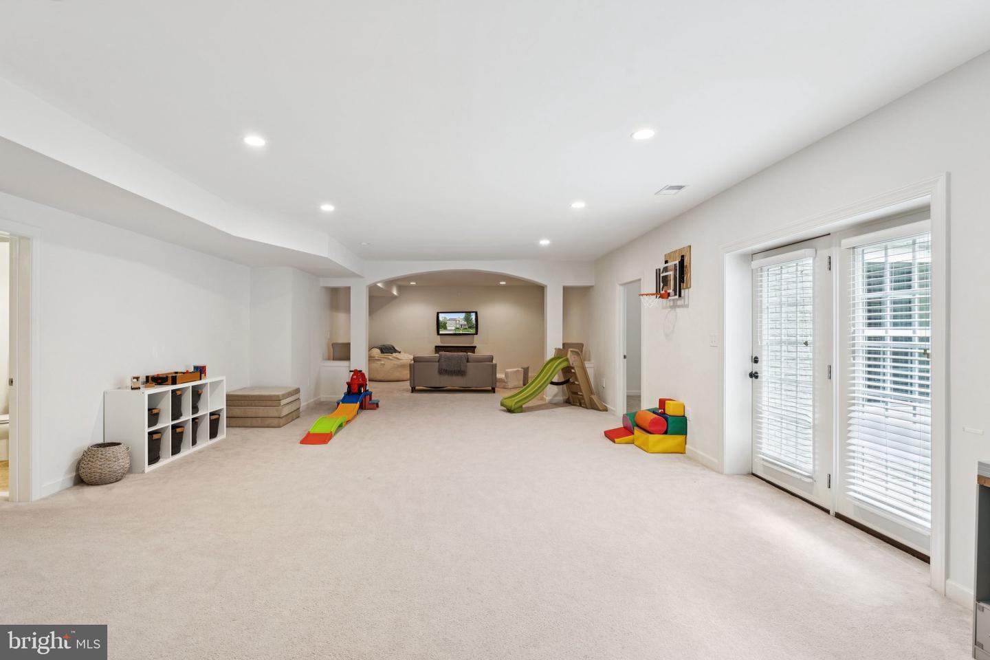 13831 BARRYMORE CT, GAINESVILLE, Virginia 20155, 4 Bedrooms Bedrooms, ,4 BathroomsBathrooms,Residential,For sale,13831 BARRYMORE CT,VAPW2097182 MLS # VAPW2097182