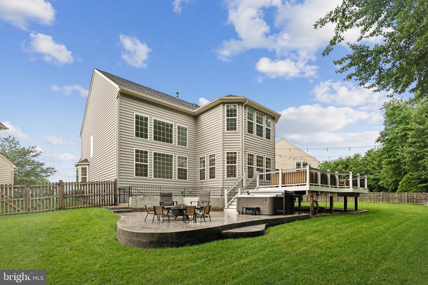 13831 BARRYMORE CT, GAINESVILLE, Virginia 20155, 4 Bedrooms Bedrooms, ,4 BathroomsBathrooms,Residential,For sale,13831 BARRYMORE CT,VAPW2097182 MLS # VAPW2097182