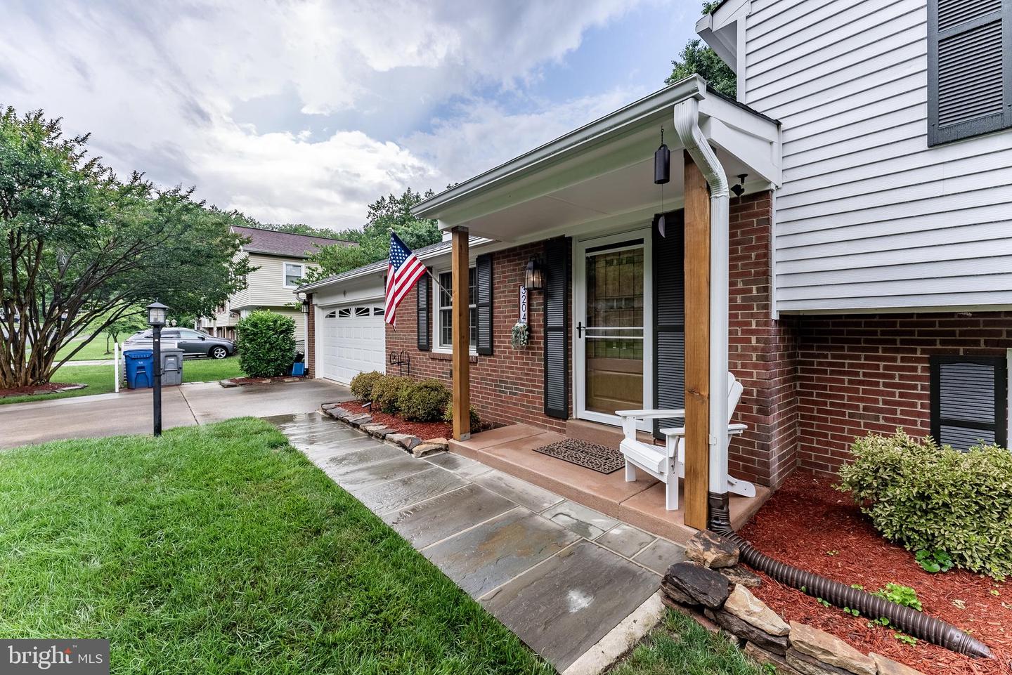3204 HOLLY BERRY CT, FALLS CHURCH, Virginia 22042, 3 Bedrooms Bedrooms, ,2 BathroomsBathrooms,Residential,For sale,3204 HOLLY BERRY CT,VAFX2247824 MLS # VAFX2247824