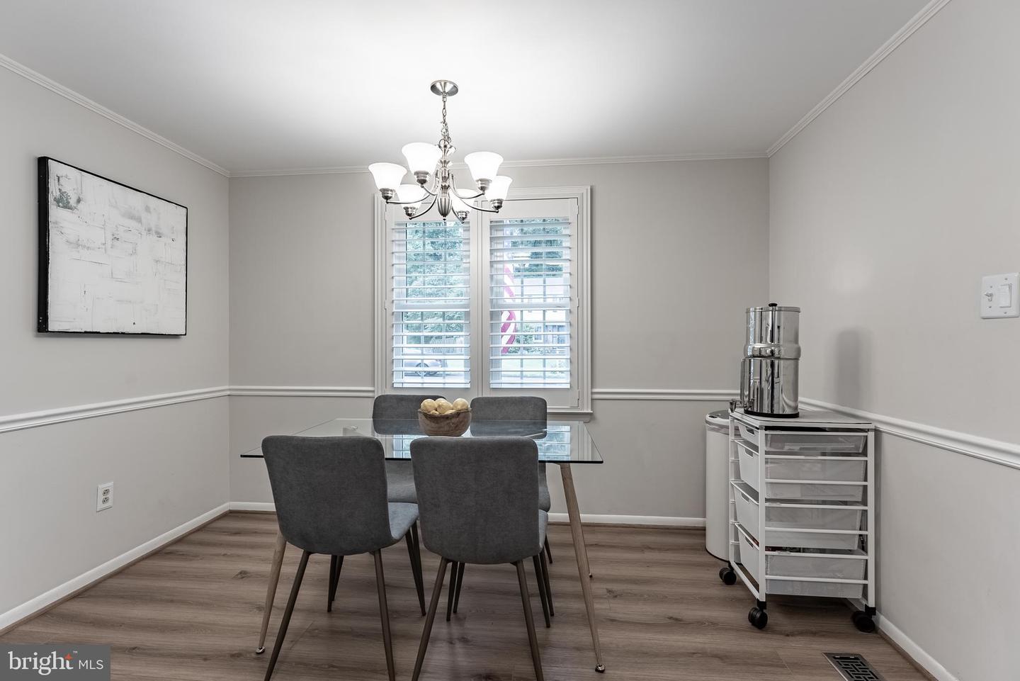 3204 HOLLY BERRY CT, FALLS CHURCH, Virginia 22042, 3 Bedrooms Bedrooms, ,2 BathroomsBathrooms,Residential,For sale,3204 HOLLY BERRY CT,VAFX2247824 MLS # VAFX2247824