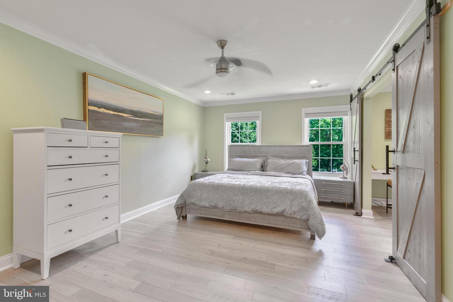 11726 LARIAT LN, OAKTON, Virginia 22124, 4 Bedrooms Bedrooms, ,3 BathroomsBathrooms,Residential,For sale,11726 LARIAT LN,VAFX2247868 MLS # VAFX2247868