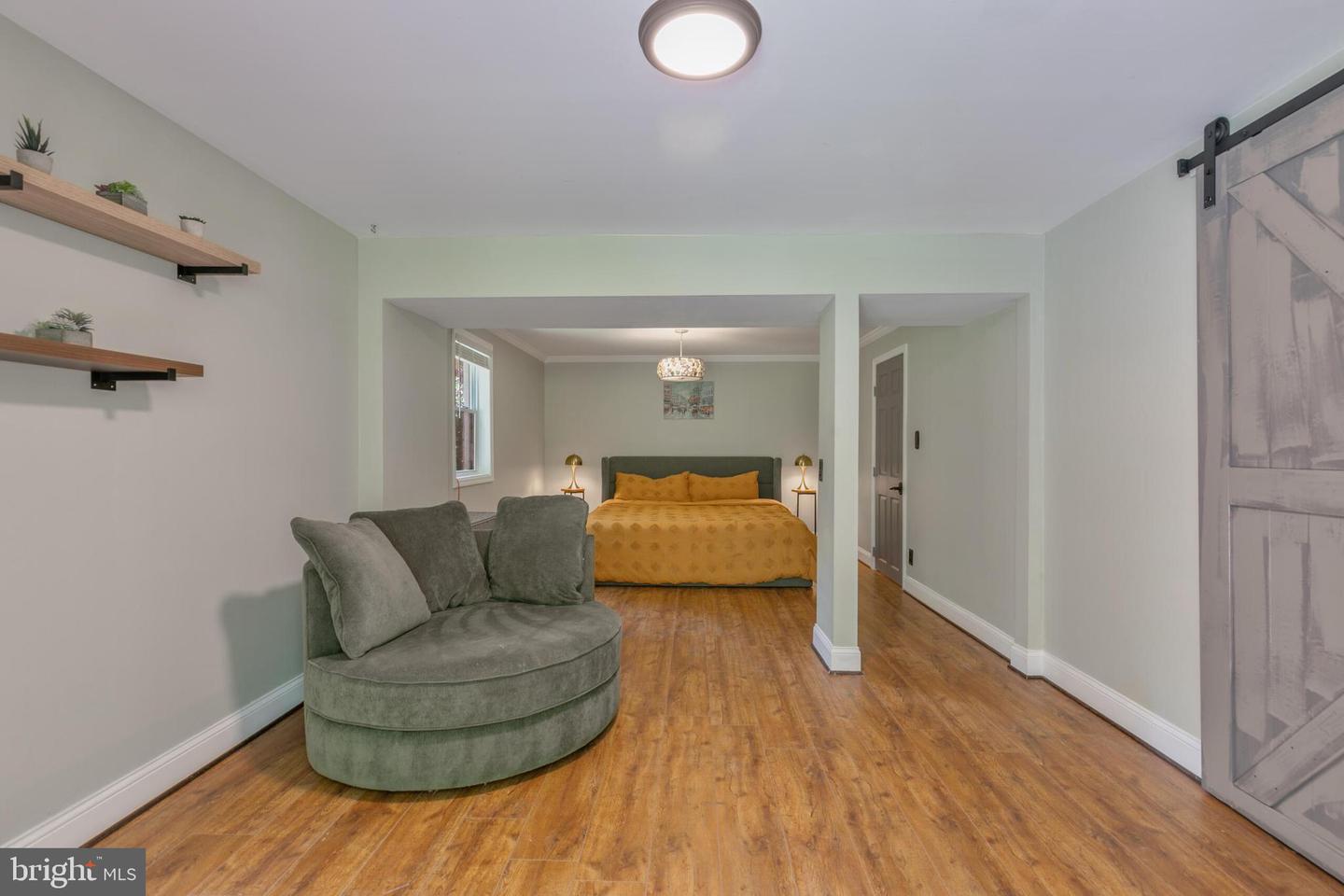 11726 LARIAT LN, OAKTON, Virginia 22124, 4 Bedrooms Bedrooms, ,3 BathroomsBathrooms,Residential,For sale,11726 LARIAT LN,VAFX2247868 MLS # VAFX2247868