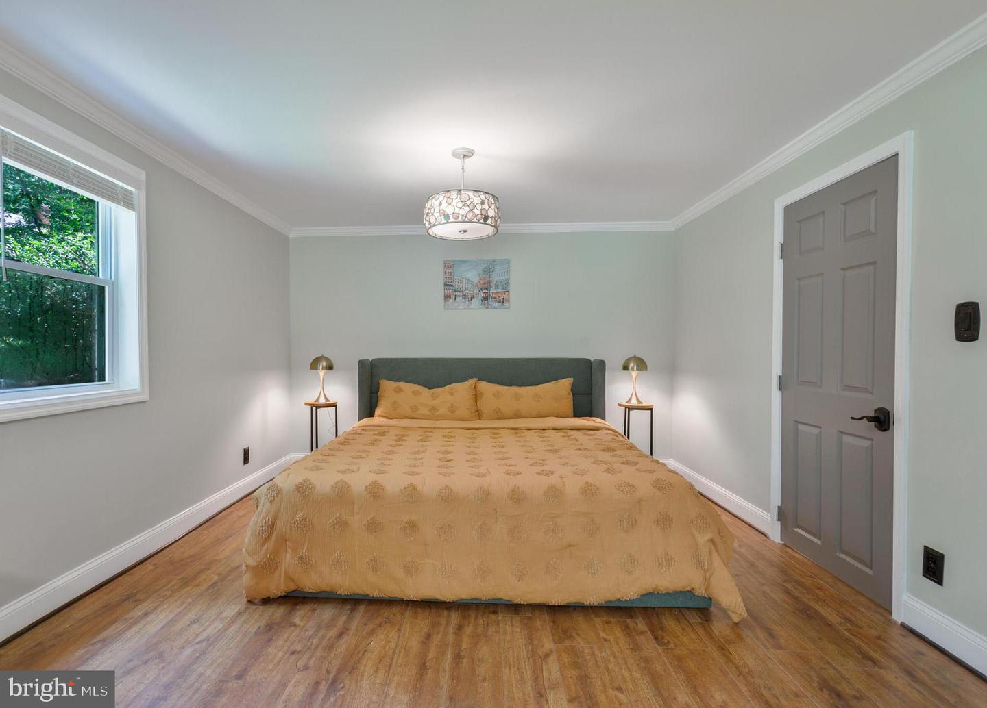 11726 LARIAT LN, OAKTON, Virginia 22124, 4 Bedrooms Bedrooms, ,3 BathroomsBathrooms,Residential,For sale,11726 LARIAT LN,VAFX2247868 MLS # VAFX2247868