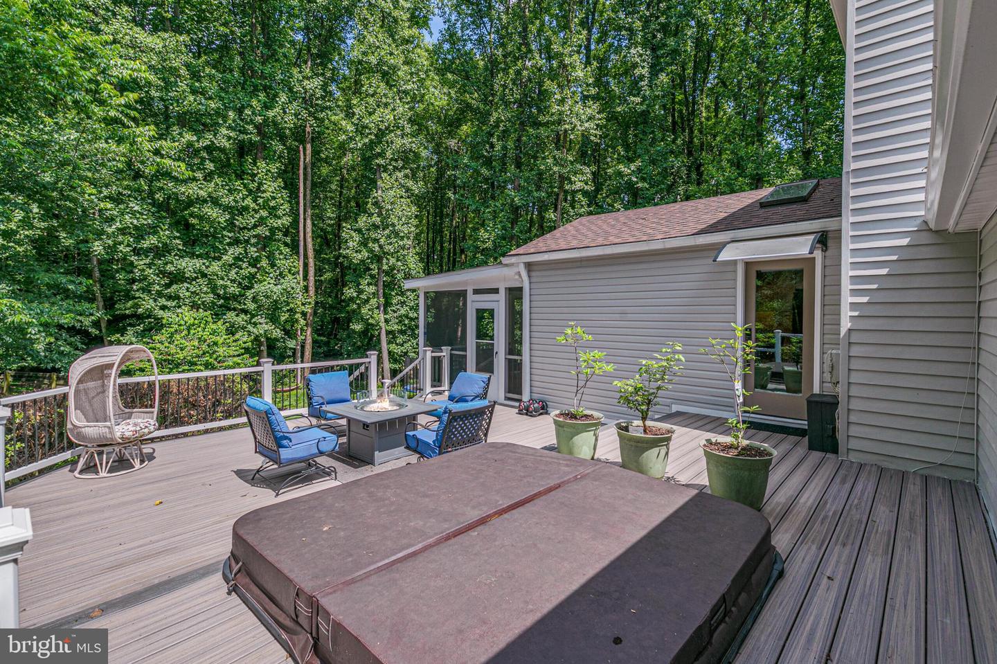 11726 LARIAT LN, OAKTON, Virginia 22124, 4 Bedrooms Bedrooms, ,3 BathroomsBathrooms,Residential,For sale,11726 LARIAT LN,VAFX2247868 MLS # VAFX2247868