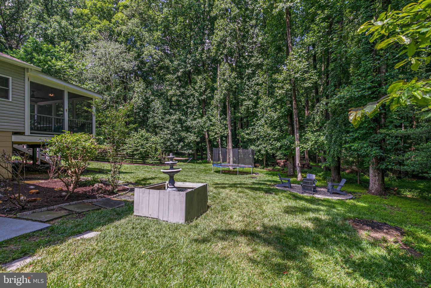 11726 LARIAT LN, OAKTON, Virginia 22124, 4 Bedrooms Bedrooms, ,3 BathroomsBathrooms,Residential,For sale,11726 LARIAT LN,VAFX2247868 MLS # VAFX2247868