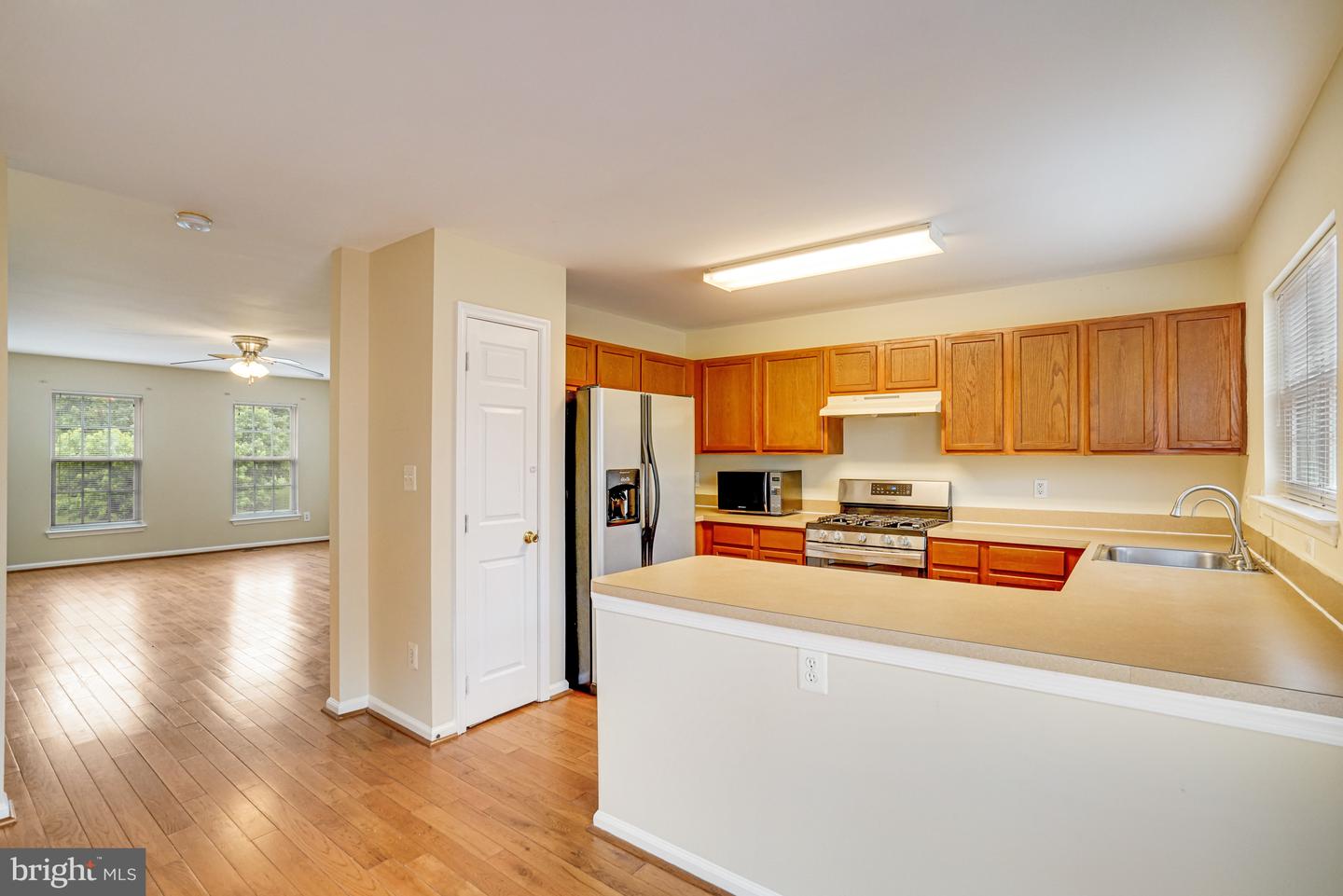 6187 LES DORSON LN, ALEXANDRIA, Virginia 22315, 3 Bedrooms Bedrooms, ,2 BathroomsBathrooms,Residential,For sale,6187 LES DORSON LN,VAFX2248736 MLS # VAFX2248736