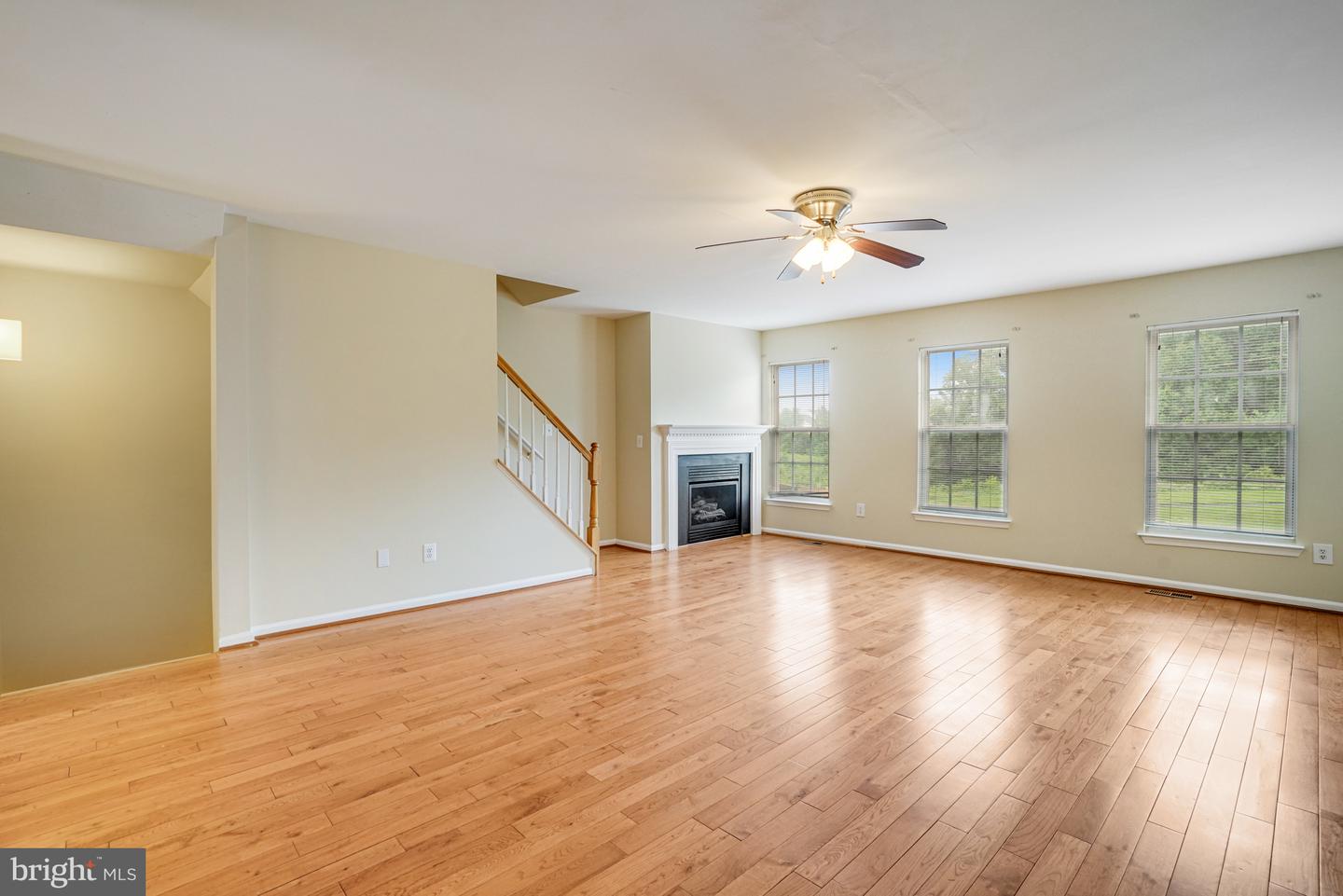 6187 LES DORSON LN, ALEXANDRIA, Virginia 22315, 3 Bedrooms Bedrooms, ,2 BathroomsBathrooms,Residential,For sale,6187 LES DORSON LN,VAFX2248736 MLS # VAFX2248736
