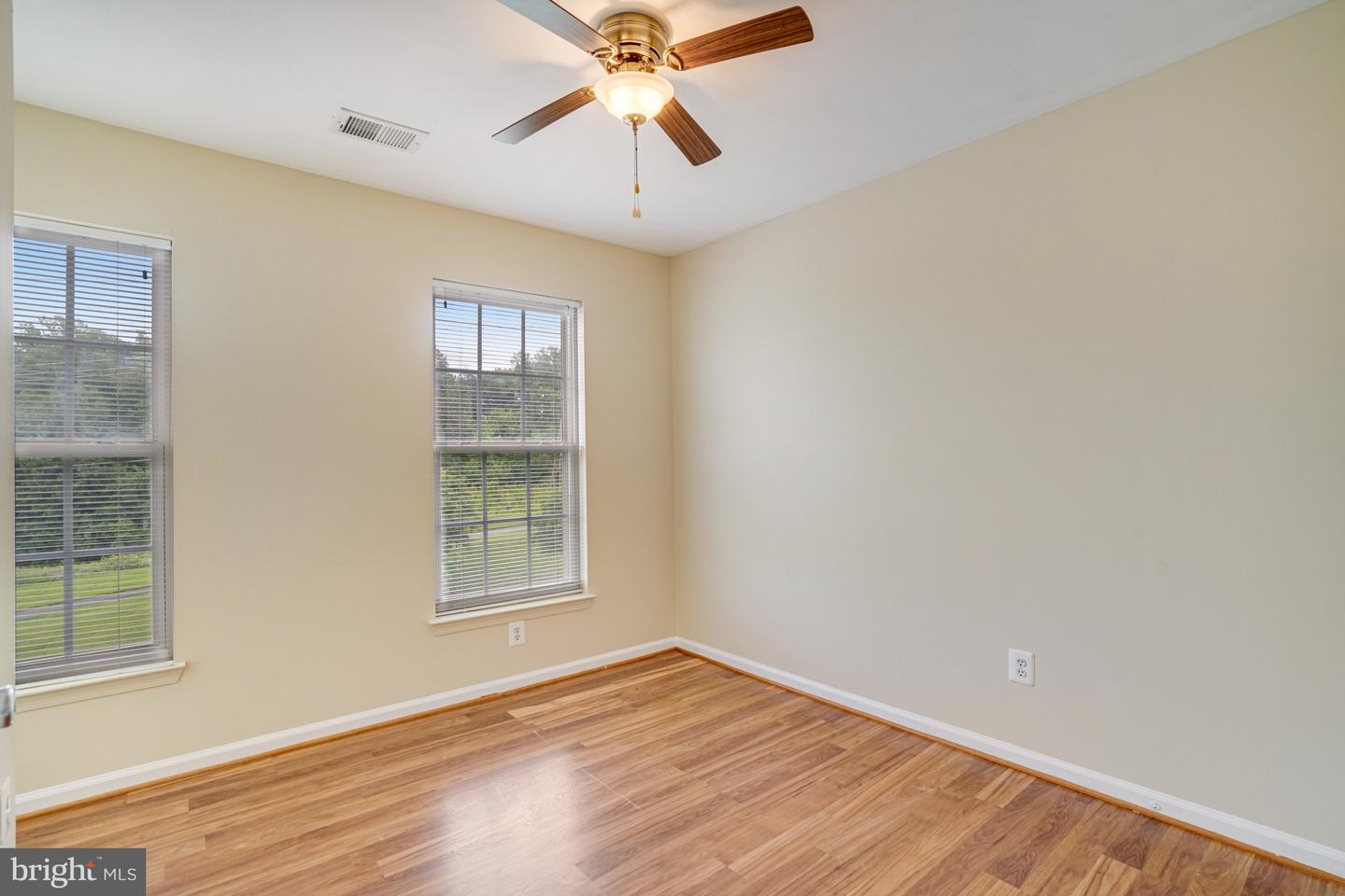 6187 LES DORSON LN, ALEXANDRIA, Virginia 22315, 3 Bedrooms Bedrooms, ,2 BathroomsBathrooms,Residential,For sale,6187 LES DORSON LN,VAFX2248736 MLS # VAFX2248736
