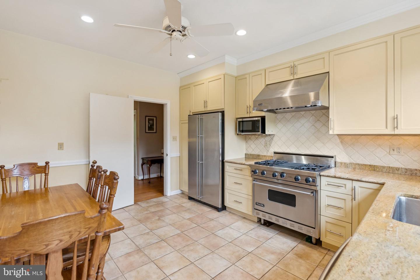 3917 FESSENDEN ST NW, WASHINGTON, District Of Columbia 20016, 3 Bedrooms Bedrooms, ,2 BathroomsBathrooms,Residential,For sale,3917 FESSENDEN ST NW,DCDC2206220 MLS # DCDC2206220