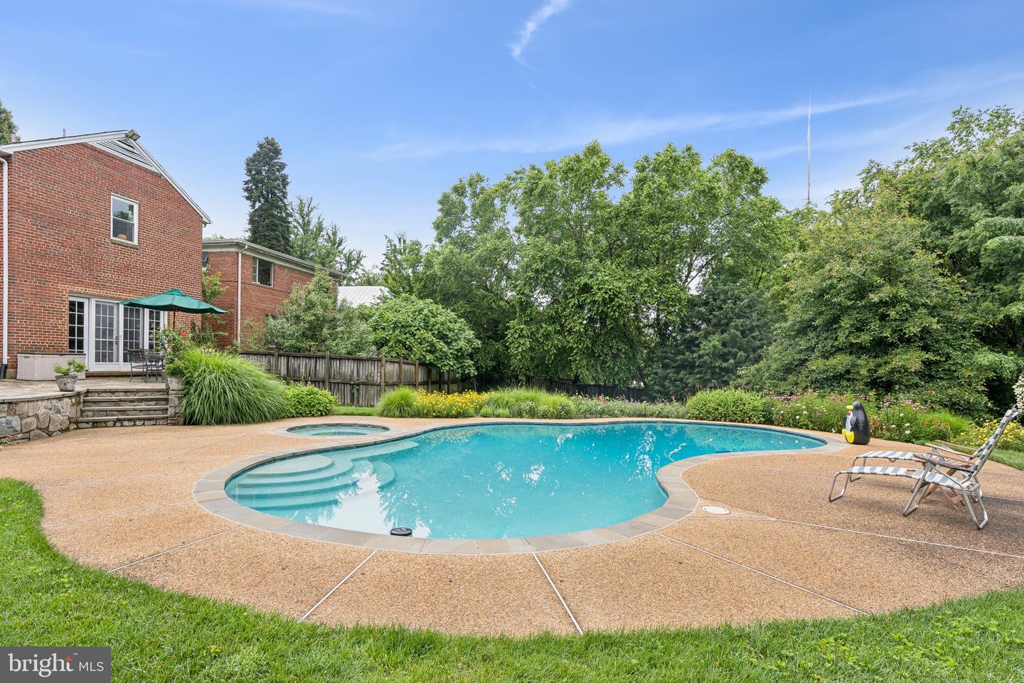 3917 FESSENDEN ST NW, WASHINGTON, District Of Columbia 20016, 3 Bedrooms Bedrooms, ,2 BathroomsBathrooms,Residential,For sale,3917 FESSENDEN ST NW,DCDC2206220 MLS # DCDC2206220