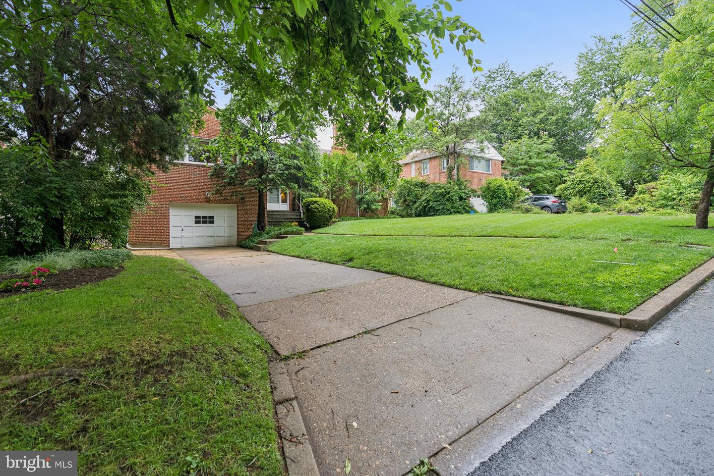 3917 FESSENDEN ST NW, WASHINGTON, District Of Columbia 20016, 3 Bedrooms Bedrooms, ,2 BathroomsBathrooms,Residential,For sale,3917 FESSENDEN ST NW,DCDC2206220 MLS # DCDC2206220