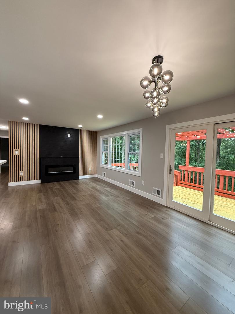 7937 SAINT GEORGE CT, SPRINGFIELD, Virginia 22153, 5 Bedrooms Bedrooms, ,3 BathroomsBathrooms,Residential,For sale,7937 SAINT GEORGE CT,VAFX2248176 MLS # VAFX2248176