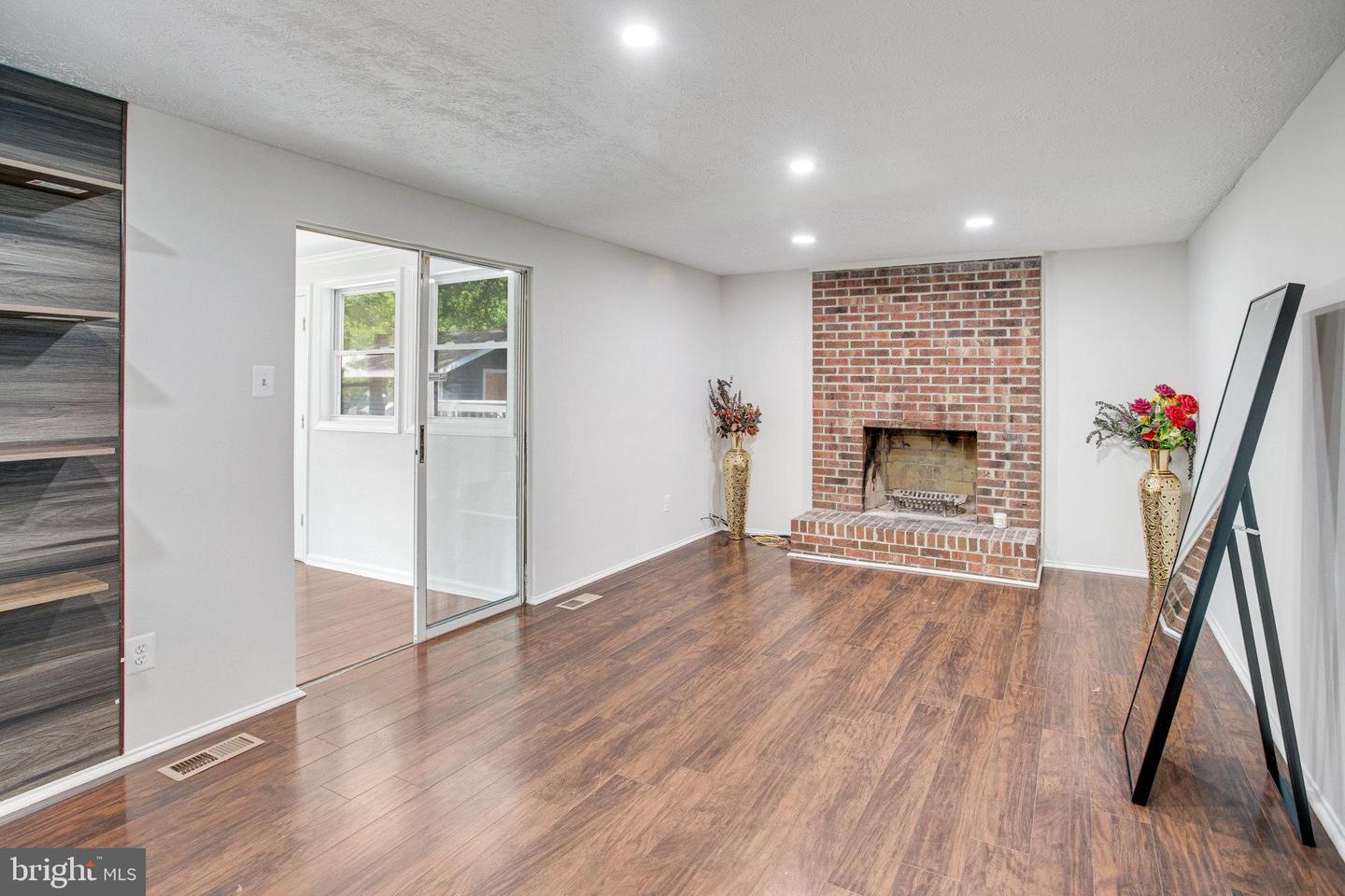 219 WHITSONS RUN, STAFFORD, Virginia 22554, 4 Bedrooms Bedrooms, ,2 BathroomsBathrooms,Residential,For sale,219 WHITSONS RUN,VAST2039964 MLS # VAST2039964