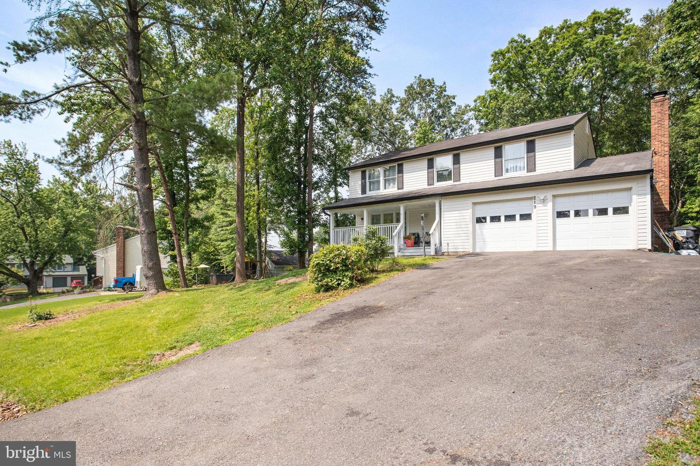 219 WHITSONS RUN, STAFFORD, Virginia 22554, 4 Bedrooms Bedrooms, ,2 BathroomsBathrooms,Residential,For sale,219 WHITSONS RUN,VAST2039964 MLS # VAST2039964